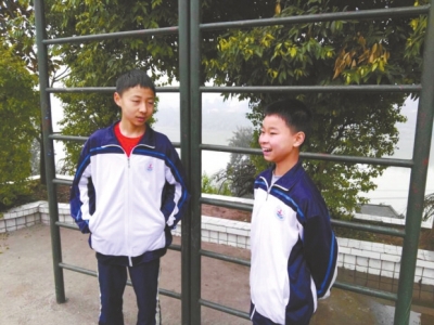 火车票失而复得&nbsp;失主：谢谢你，自贡少年(图1)