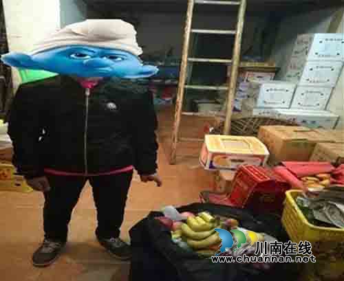 古蔺“熊孩子”手痒&nbsp;偷水果被逮又偷警车钥匙！(图1)
