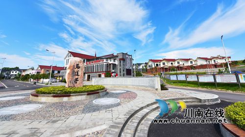 四川省首个农旅特色小镇“寨水一方”正式动工(图27) 四川省首个农旅特色小镇“寨水一方”正式动工(图27)