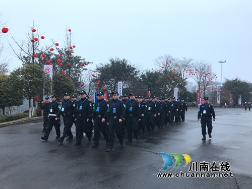 商界大腕精品美酒云集泸州 2017酒博会盛大开幕(图12) 商界大腕精品美酒云集泸州 2017酒博会盛大开幕(图12)