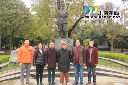 中国著名建筑专家刘忠梁到泸县建校讲学(图4) 中国著名建筑专家刘忠梁到泸县建校讲学(图4)