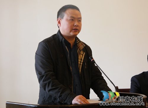 泸州20名公交司机当选第一届“最美公交车长”(图3) 泸州20名公交司机当选第一届“最美公交车长”(图3)