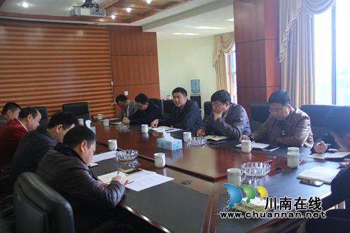 泸县县长肖刚到石桥镇调研督导“开门红”和脱贫攻坚工作(图1)