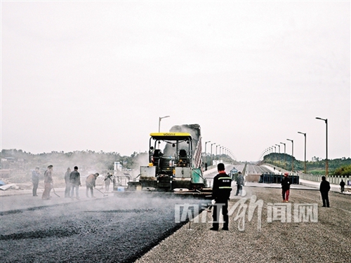 内江花园滩大桥及连接线项目6月底前建成通车(图1) 内江花园滩大桥及连接线项目6月底前建成通车(图1)
