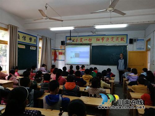 纳溪护国镇卫生院开展结核病宣传进校园活动(图1) 纳溪护国镇卫生院开展结核病宣传进校园活动(图1)