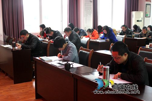 龙马潭区特兴镇开展安全生产知识学习考试活动(图4) 龙马潭区特兴镇开展安全生产知识学习考试活动(图4)