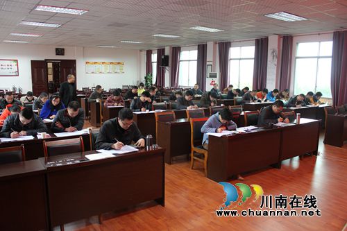 龙马潭区特兴镇开展安全生产知识学习考试活动(图2) 龙马潭区特兴镇开展安全生产知识学习考试活动(图2)
