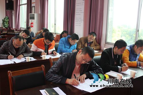 龙马潭区特兴镇开展安全生产知识学习考试活动(图3) 龙马潭区特兴镇开展安全生产知识学习考试活动(图3)