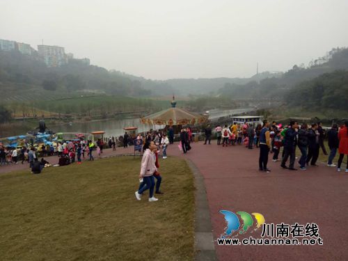 三八节期间 纳溪花田酒地景区迎来游客小高峰(图2) 三八节期间 纳溪花田酒地景区迎来游客小高峰(图2)
