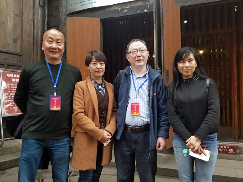 古镇:记者客串模特儿(图27) 古镇:记者客串模特儿(图27)