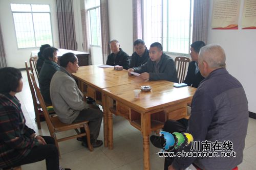 爱心企业捐赠15万元助力泸县石桥镇脱贫攻坚(图2) 爱心企业捐赠15万元助力泸县石桥镇脱贫攻坚(图2)