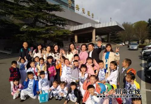 川视艺术学校原创节目登上央视荣获两项大奖(图2) 川视艺术学校原创节目登上央视荣获两项大奖(图2)