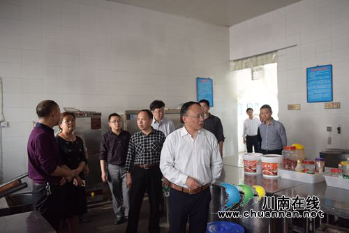四川省教育厅暗访督查泸州叙永学校安全(图3) 四川省教育厅暗访督查泸州叙永学校安全(图3)