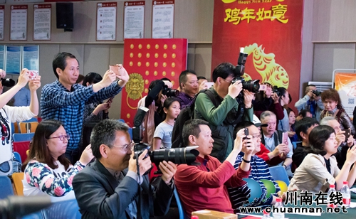 2017江阳区摄协大会：评多项大奖展摄影师风采(图4)