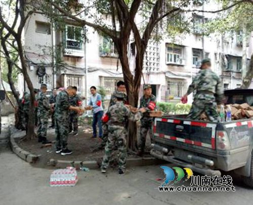 红星街道：开展安置小区环境专项治理行动&nbsp;助力创文功坚(图2)