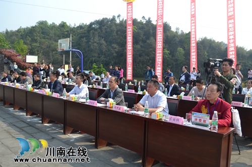 农村流动厨师“大比武”在纳溪护国上演(图3) 农村流动厨师“大比武”在纳溪护国上演(图3)