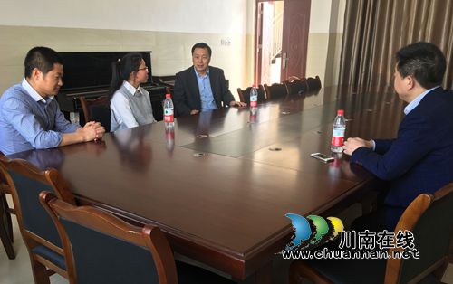 社会爱心人士资助泸州南城学校贫困生(图2) 社会爱心人士资助泸州南城学校贫困生(图2)