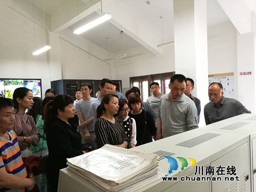 泸州:开展公共智能停车场消防安全知识培训活动(图4) 泸州:开展公共智能停车场消防安全知识培训活动(图4)