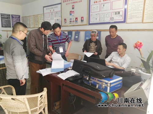 泸州市安监局到叙永县开展汛期“双随机”执法检查(图1)