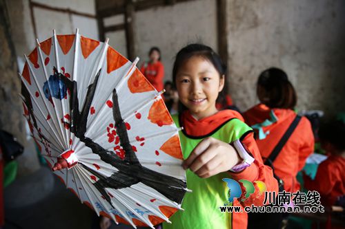泸州:娃娃走进分水油纸伞厂学“非遗”(图12) 泸州:娃娃走进分水油纸伞厂学“非遗”(图12)
