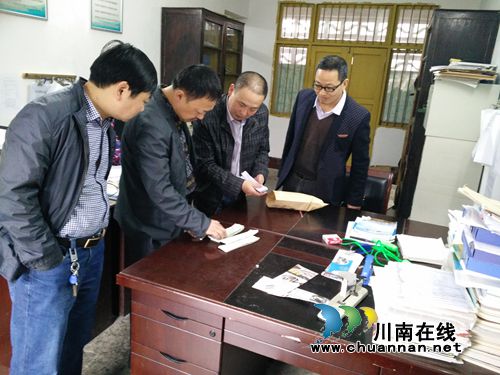叙永：暗访督查中考网络报名(图1)