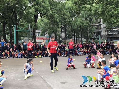 阿森纳足球学校泸州分校开展走进校园公益活动(图8)