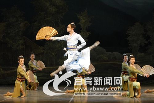 四月有情书五月看梁祝&nbsp;宜宾“月月有好戏”(图2)