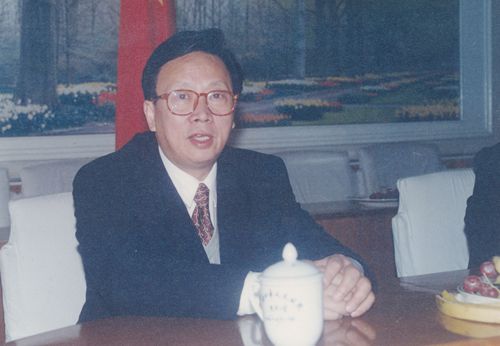 关心和热爱泸州的老市长唐宁,一路走好!(图5) 关心和热爱泸州的老市长唐宁,一路走好!(图5)