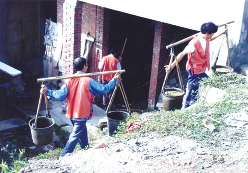 厕所革命:建好“小厕所” 肩挑“大文明”(图2) 厕所革命:建好“小厕所” 肩挑“大文明”(图2)