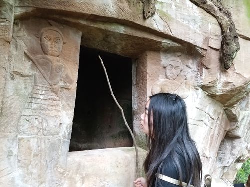 宜宾:崖墓神秘待探究(图3) 宜宾:崖墓神秘待探究(图3)