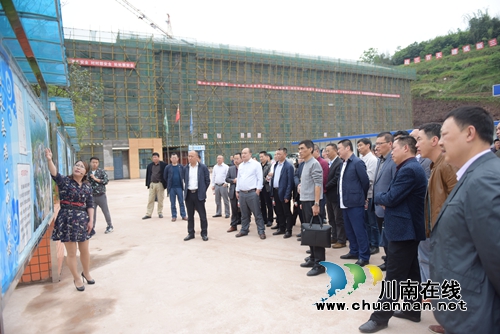 叙永召开中小学校校长工作流动现场会(图2) 叙永召开中小学校校长工作流动现场会(图2)