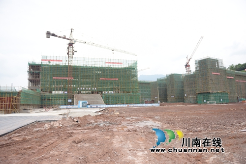 叙永召开中小学校校长工作流动现场会(图3) 叙永召开中小学校校长工作流动现场会(图3)