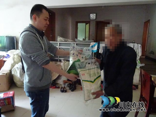 合江镇司法所：开展走访慰问&nbsp;助力精准扶贫(图1)