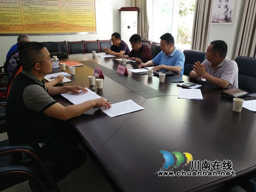 合江县人大调研福宝镇文物保护工作情况(图1) 合江县人大调研福宝镇文物保护工作情况(图1)