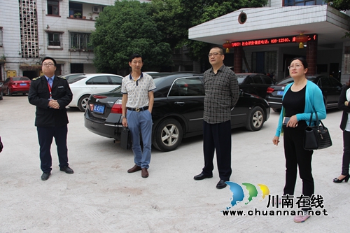 泸州市食药监局督查合江基层食药监管所规范化建设推进工作(图1) 泸州市食药监局督查合江基层食药监管所规范化建设推进工作(图1)