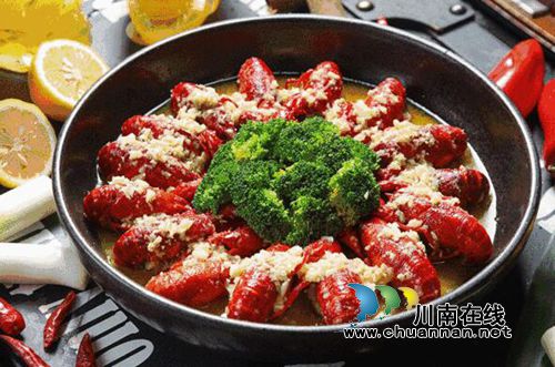 泸州第二届小龙虾美食节&nbsp;上千斤龙虾免费吃！(图7)