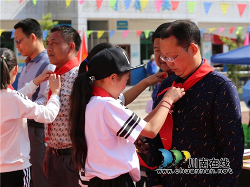 古蔺县马嘶乡建新学校举行庆“六一”暨校园艺术节文艺汇演(图3) 古蔺县马嘶乡建新学校举行庆“六一”暨校园艺术节文艺汇演(图3)