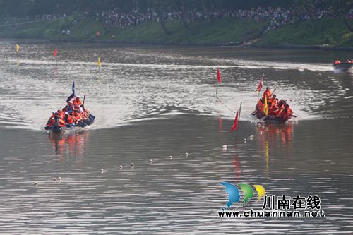 合江福宝龙舟队参加第八届渝川黔古镇龙舟文化节(图1)