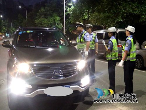 泸州交警统一开展酒驾毒驾整治行动&nbsp;查处交通违法行为372起(图2)