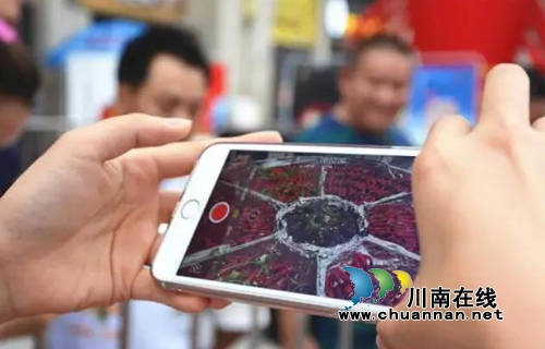 千人坝坝宴!泸州第二届小龙虾美食节嗨翻天!(图3) 千人坝坝宴!泸州第二届小龙虾美食节嗨翻天!(图3)