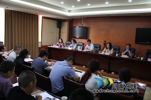 龙马潭区审计局召开区政府投资项目社会中介审计机构备选库见面会