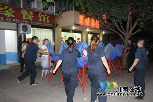 古蔺县住建局开展高考期间市容秩序专项整治行动(图1)