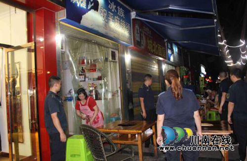 古蔺县住建局开展高考期间市容秩序专项整治行动(图2)