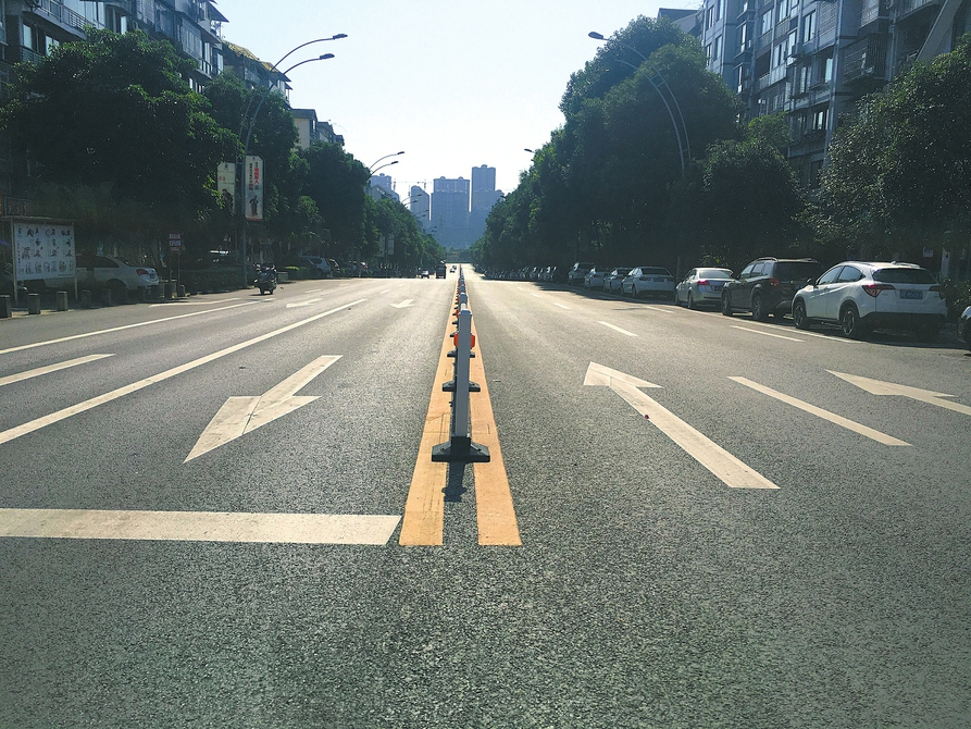 泸州城区老旧道路“白加黑”工程本月中旬完工