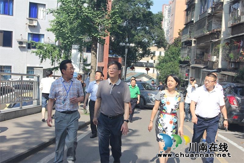 国家发改委莅临纳溪区人民医院调研指导(图1) 国家发改委莅临纳溪区人民医院调研指导(图1)