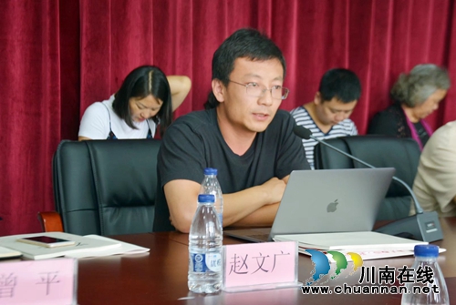 知名作家荔城采风 打造合江对外宣传新名片(图2) 知名作家荔城采风 打造合江对外宣传新名片(图2)