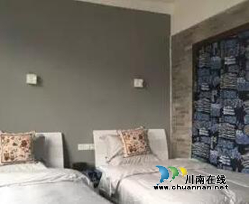 贵州一群苗族姑娘竟在成都宜宾做这种事……(图31) 贵州一群苗族姑娘竟在成都宜宾做这种事……(图31)
