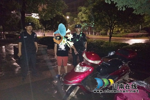巡逻发现“慌张男”&nbsp;泸县巡警现场抓获盗车嫌疑人(图1)