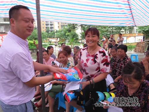 红星街道：市民素质提升文明大巡讲“六个一”活动走进润城小区(图6)