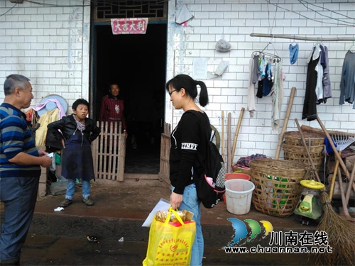 纳溪区卫计局开展脱贫攻坚“回头看”“回头帮”(图4) 纳溪区卫计局开展脱贫攻坚“回头看”“回头帮”(图4)